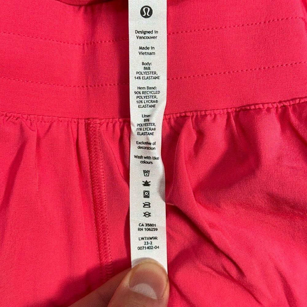 New Lululemon Size 14 Hotty Hot Low Rise LR Lined Short 2.5" LIPG Pink Lip Gloss - Picture 9 of 11